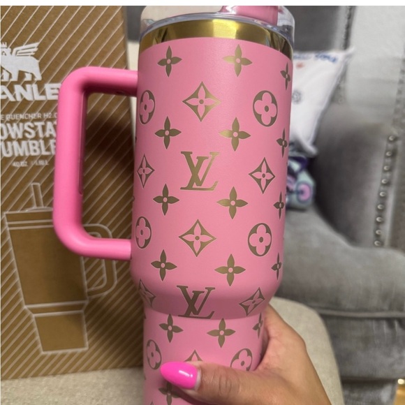 Stanley Pink 40oz Tumbler with Gold Accents. New. - Picture 5 of 8